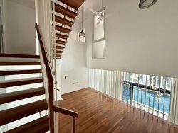 Charlton 27 (D19), Terrace #558508381